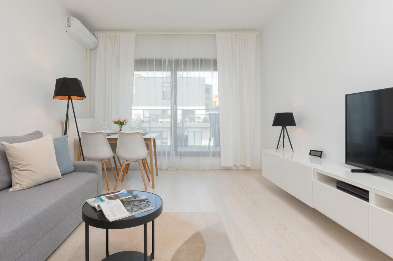 Sarmacka Apartment With Balcony Warsaw Wilanow By Noclegi Renters Exterior photo