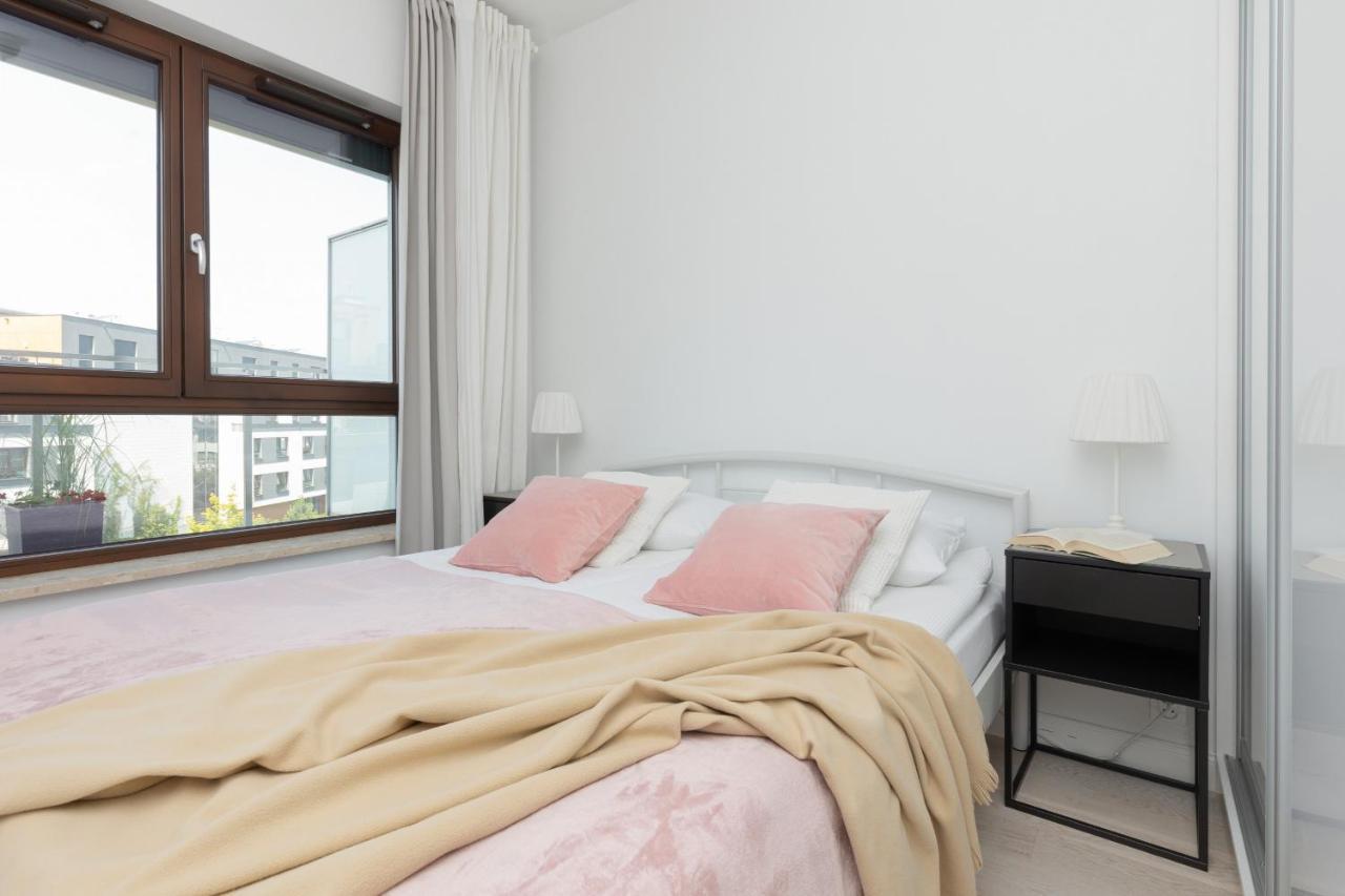 Sarmacka Apartment With Balcony Warsaw Wilanow By Noclegi Renters Exterior photo