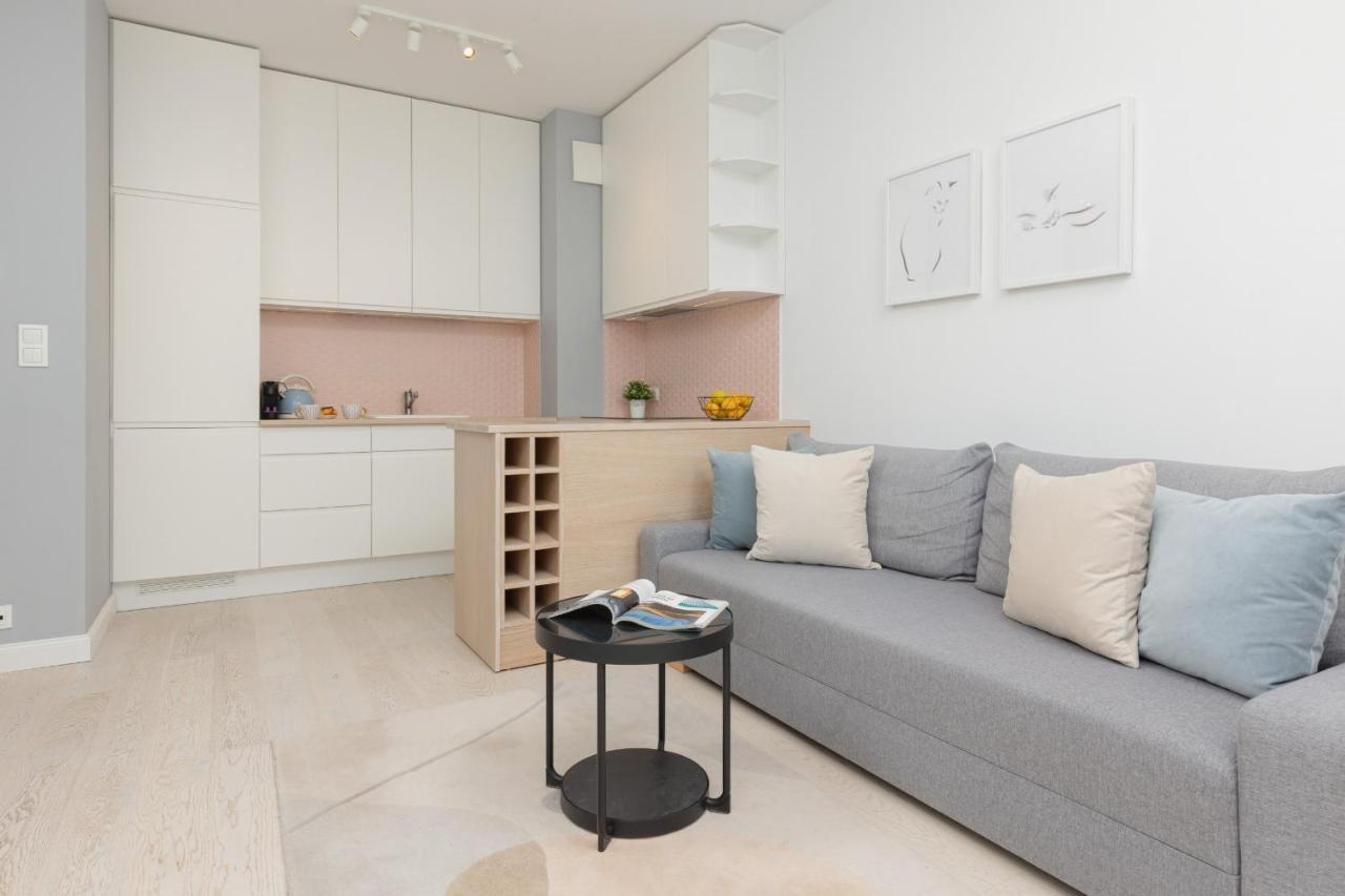 Sarmacka Apartment With Balcony Warsaw Wilanow By Noclegi Renters Exterior photo